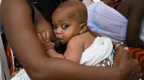 Santé couple mère-enfant/Semaine mondiale de l’allaitement : l&#039;OMS et l&#039;UNICEF plaident pour un soutien égalitaire à l&#039;allaitement maternel