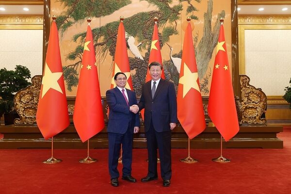 Xi Jinping : la Chine accorde toujours une grande importance aux relations sino-vietnamiennes